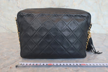 將圖片載入圖庫檢視器 CHANEL/シャネル マトラッセフリンジチェーンショルダーバッグ ラムスキン ブラック/ゴールド金具ショルダーバッグ 800030140