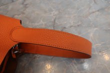 画像をギャラリービューアに読み込む, HERMES/エルメス ピコタンロックMM トリヨンクレマンス オレンジ ハンドバッグ 700080065