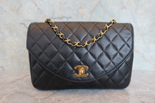 画像をギャラリービューアに読み込む, CHANEL/シャネル マトラッセチェーンショルダーバッグ ラムスキン ブラック/ゴールド金具 ショルダーバッグ 800050101