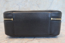 Load image into Gallery viewer, CHANEL CC mark 2WAY vanity Caviar skin Black/Gold hadware Vanity 700100187