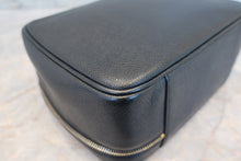 Load image into Gallery viewer, CHANEL CC mark 2WAY vanity Caviar skin Black/Gold hadware Vanity 700100187