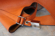 画像をギャラリービューアに読み込む, HERMES/エルメス ピコタンロックMM トリヨンクレマンス オレンジ ハンドバッグ 700080065