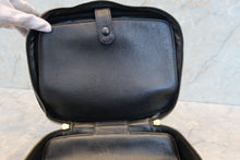 Load image into Gallery viewer, CHANEL CC mark 2WAY vanity Caviar skin Black/Gold hadware Vanity 700100187