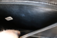 Load image into Gallery viewer, CHANEL CC mark 2WAY vanity Caviar skin Black/Gold hadware Vanity 700100187