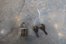 Load image into Gallery viewer, HERMES PICOTIN LOCK PM Clemence leather Rouge de Coeur Y Engraving Hand bag 700080114