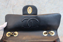將圖片載入圖庫檢視器 CHANEL/シャネル デカマトラッセシングルフラップチェーンショルダーバッグ ラムスキン ブラック/ゴールド金具 ショルダーバッグ 700040020