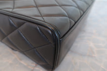 画像をギャラリービューアに読み込む, CHANEL/シャネル ココマークバニティ キャビアスキン ブラック/ゴールド金具 バニティ 800050100