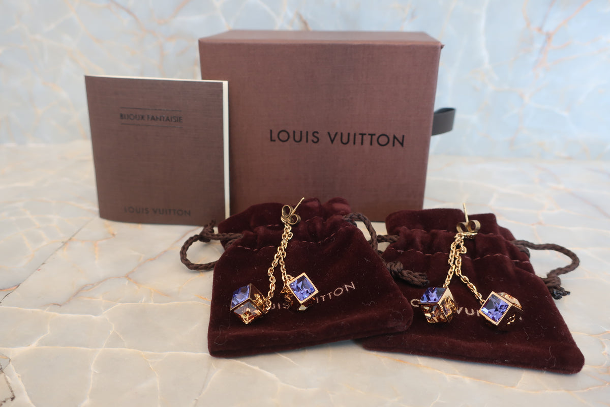 LOUIS VUITTON Collier Uncle John Art Deco Gold plated Gold