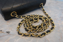 将图片加载到图库查看器,CHANEL/香奈儿 迷你CF 单盖 链条包 羊皮 Black/Gold hadware(黑色/金色金属) 肩背包 800020181