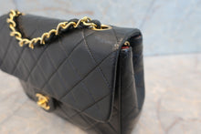 画像をギャラリービューアに読み込む, CHANEL/シャネル ミニマトラッセシングルフラップチェーンショルダーバッグ ラムスキン ブラック/ゴールド金具 ショルダーバッグ 700100174