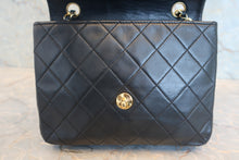 将图片加载到图库查看器,CHANEL/香奈儿 迷你CF 单盖 链条包 羊皮 Black/Gold hadware(黑色/金色金属) 肩背包 800020181