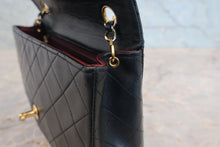 将图片加载到图库查看器,CHANEL/香奈儿 迷你CF 单盖 链条包 羊皮 Black/Gold hadware(黑色/金色金属) 肩背包 800020181
