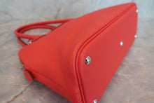 Load image into Gallery viewer, HERMES/BOLIDE 27 Swift leather Rouge tomate X Engraving Shoulder bag 700080127