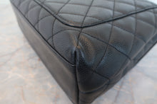 画像をギャラリービューアに読み込む, CHANEL/シャネル マトラッセ台形ハンドバッグ キャビアスキン ブラック/ゴールド金具 ハンドバッグ 800010063