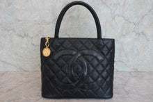 画像をギャラリービューアに読み込む, CHANEL/シャネル 復刻トート キャビアスキン ブラック/ゴールド金具 トートバッグ 800030148