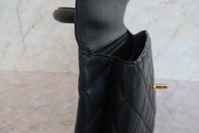 画像をギャラリービューアに読み込む, CHANEL/シャネル マトラッセ台形ハンドバッグ キャビアスキン ブラック/ゴールド金具 ハンドバッグ 800010063