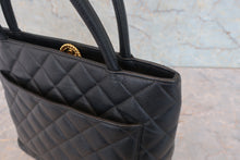 画像をギャラリービューアに読み込む, CHANEL/シャネル 復刻トート キャビアスキン ブラック/ゴールド金具 トートバッグ 800030148