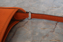 画像をギャラリービューアに読み込む, HERMES/エルメス ヴェスパTPM トリヨンクレマンス オレンジ □H刻印 ショルダーバッグ 800010036