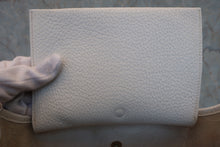 将图片加载到图库查看器,HERMES EVELYNE1 PM Clemence leather White □I刻印 Shoulder bag 800050057