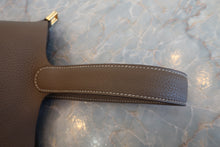 將圖片載入圖庫檢視器 HERMES/エルメス ピコタンロックMM トリヨンクレマンス エトゥープ Y刻印 ハンドバッグ 700120034