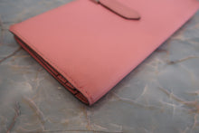 Load image into Gallery viewer, HERMES  Bearn Soufflet Epsom leather Rose confetti T Engraving Wallet 700060153