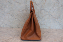 Load image into Gallery viewer, HERMES BIRKIN 40 Graine Couchevel leather Gold 〇Y Engraving Hand bag 800050047