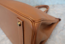 Load image into Gallery viewer, HERMES BIRKIN 40 Graine Couchevel leather Gold 〇Y Engraving Hand bag 800050047