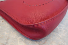 将图片加载到图库查看器,HERMES EVELYNE1 GM Clemence leather Rouge vif □F刻印 Shoulder bag 700120044