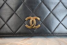 画像をギャラリービューアに読み込む, CHANEL/シャネル マトラッセプッシュロックチェーンショルダーバッグ ラムスキン ブラック/ゴールド金具 ショルダーバッグ 800070020