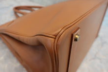 Load image into Gallery viewer, HERMES BIRKIN 40 Graine Couchevel leather Gold 〇Y Engraving Hand bag 800050047