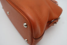 将图片加载到图库查看器,HERMES BOLIDE 31 Clemence leather Orange □J刻印 Shoulder bag 800090161
