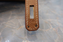 Load image into Gallery viewer, HERMES BIRKIN 40 Graine Couchevel leather Gold 〇Y Engraving Hand bag 800050047