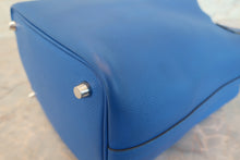Load image into Gallery viewer, HERMES PICOTIN LOCK PM Tressage Epsom leather Blue zellige/Blue encre/Rouge H C Engraving Hand bag 700090139