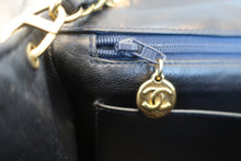 画像をギャラリービューアに読み込む, CHANEL/シャネル マトラッセチェーンショルダーバッグ ネイビー/ゴールド金具 ラムスキン ショルダーバッグ 800010057