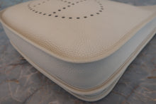 Load image into Gallery viewer, HERMES EVELYNE 3PM Clemence leather Craie/Yellow A Engraving Shoulder bag 700080076