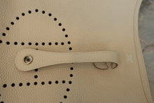 Load image into Gallery viewer, HERMES EVELYNE 3PM Clemence leather Craie/Yellow A Engraving Shoulder bag 700080076