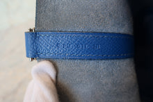 Load image into Gallery viewer, HERMES PICOTIN LOCK PM Tressage Epsom leather Blue zellige/Blue encre/Rouge H C Engraving Hand bag 700090139