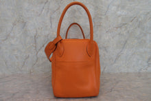 画像をギャラリービューアに読み込む, HERMES/エルメス リンディ30 トリヨンクレマンス オレンジ □M刻印 ショルダーバッグ 700030049