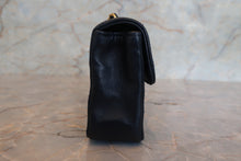 画像をギャラリービューアに読み込む, CHANEL/シャネル ミニマトラッセチェーンショルダーバッグ ラムスキン ネイビー/ゴールド金具 ショルダーバッグ 800010028