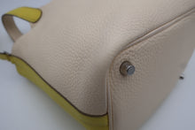 Load image into Gallery viewer, HERMES PICOTIN LOCK CASAQUE PM Clemence leather Lime/Nata Y Engraving Hand bag 800090200
