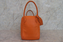 画像をギャラリービューアに読み込む, HERMES/エルメス リンディ30 トリヨンクレマンス オレンジ □M刻印 ショルダーバッグ 700030049