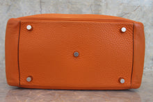 画像をギャラリービューアに読み込む, HERMES/エルメス リンディ30 トリヨンクレマンス オレンジ □M刻印 ショルダーバッグ 700030049