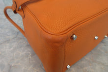 將圖片載入圖庫檢視器 HERMES/エルメス リンディ30 トリヨンクレマンス オレンジ □M刻印 ショルダーバッグ 700030049