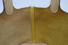 Load image into Gallery viewer, HERMES PICOTIN LOCK CASAQUE PM Clemence leather Lime/Nata Y Engraving Hand bag 800090200