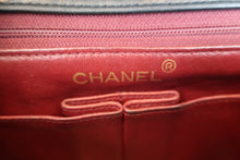 Load image into Gallery viewer, CHANEL Mini Matelasse single flap chain shoulder bag Lambskin Black/Gold hadware Shoulder bag 800020110