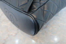 將圖片載入圖庫檢視器 CHANEL/シャネル マトラッセチェーンリュック ラムスキン ネイビー/ゴールド金具 リュック 800030113