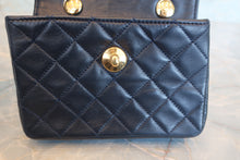 画像をギャラリービューアに読み込む, CHANEL/シャネル ミニマトラッセチェーンショルダーバッグ ラムスキン ネイビー/ゴールド金具 ショルダーバッグ 800010028