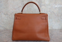 Load image into Gallery viewer, HERMES KELLY 32 Graine Couchevel leather Gold ○T Engraving Shoulder bag 800060174