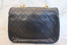 将图片加载到图库查看器,CHANEL/香奈儿 CF 链条包 羊皮 Black/Gold hadware(黑色/金色金属) 肩背包 700120038