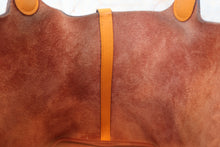 Load image into Gallery viewer, HERMES PICOTIN LOCK TOUCH MM Clemence leather/Swift leather Cuivre/Jaune d'or X Engraving Hand bag 700090134